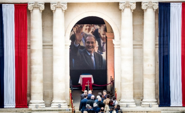 Днес ще е официалното погребение на бившия френски президент Жак Ширак в Париж