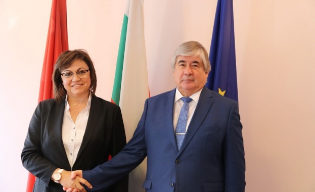 Корнелия Нинова се срещна с посланика на Руската федерация в България