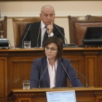 Корнелия Нинова: Г-н Борисов, защо излъгахте медицинските сестри?