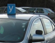 Нови правила вдигат цените на шофьорските курсове