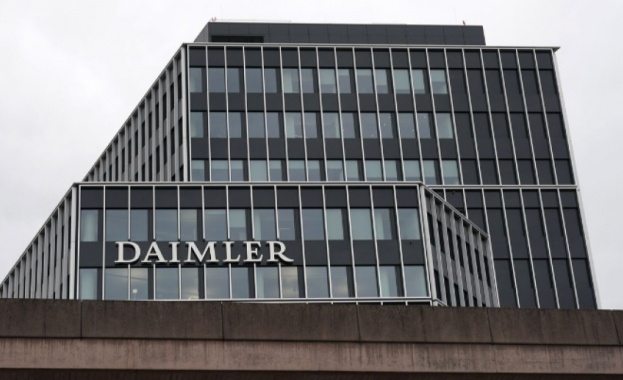 Наредиха на „Даймлер“ да изтегли стотици хиляди дизелови коли
