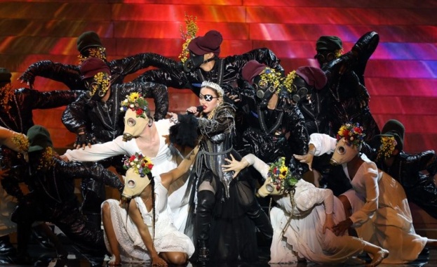 Защо Мадона забрани смартфони и камери на концертите си?