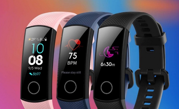 Фитнес гривната Honor Band 5 вече се продава и в България