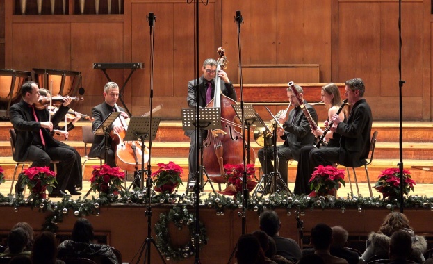 За поредна година музикантите на КВАРТО предлагат една незабравима коледна