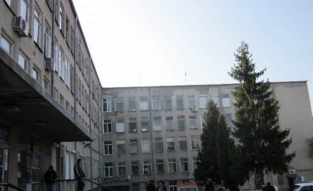 Проверка в болницата в Павликени заради забравената жена в скенера