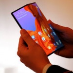 Huawei представи своя дългоочакван сгъваем 5G смартфон