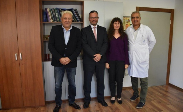 ЧЕЗ ИКТ България  дари специализирана апаратура на Университетската специализирана болница в Горна баня (СНИМКИ)