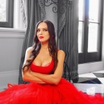 Планираният концерт в София на пианистката Лола Астанова няма да се състои