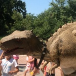 4-метров интерактивен динозавър за Хелоуин във Varna Mall