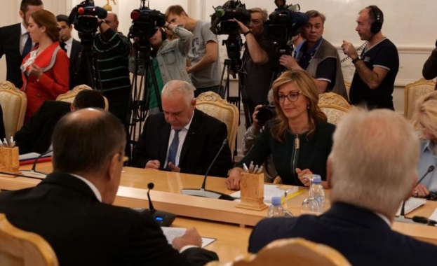 Екатерина Захариева и Сергей Лавров се срещнаха в Москва