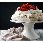 Сладкиш, ефирен като балерина и вкусен като целувка - историята на торта "Павлова" (Снимки)