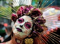 Мексико отбеляза Деня на мъртвите с пищен парад