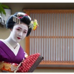 Киото забрани на туристите да снимат гейши