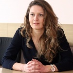 Цветелина Пенкова: Свръхпечалбите на някои електроцентрали да се използват за подпомагане на домакинствата и индустрията