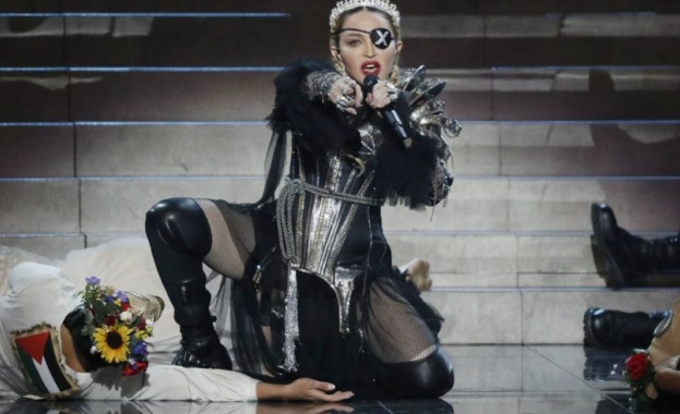 Мадона отмени още два концерта от турнето си