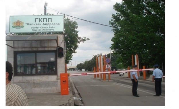 6 камиона с отпадъци с турска регистрация бяха задържани снощи