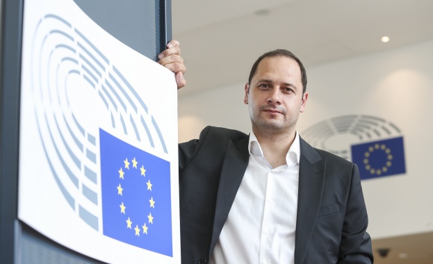 Евродепутати: Правителството ни може да сезира Съда на ЕС за пакета "Мобилност" 