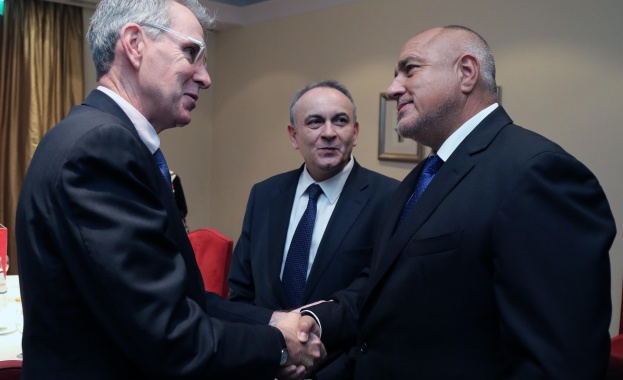  Бойко Борисов се срещна с посланика на Съединените американски щати в Гърция Джефри Пиат