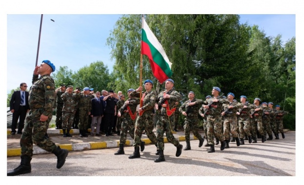 Сухопътните войски на България отбелязват днес 137 ата годишнина от