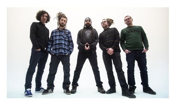 Ясна е подгряващата група в концерта на DUBIOZA KOLEKTIV на 29 ноември! (Видео)