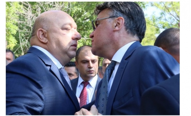 Как БФС харчи милиони от държавата за детски спорт?