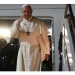 Папата кацна в Тайланд