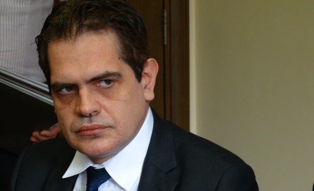 Министърът на икономиката Лъчезар Борисов подписа шест сертификата за инвестиции