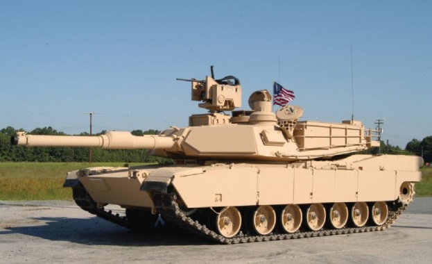 Руски Т-80 се срещна с американски Abrams на учения