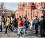 Над половината от младите руснаци биха емигрирали