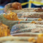 Археолози откриха дървени ковчези на 3500 години в Египет 