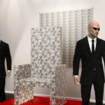 Трон от пари привлича посетители в московски музей