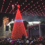 Запалиха елхата във Витлеем