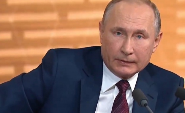 Путин и Зеленски си стиснаха ръцете за нова размяна на затворници 