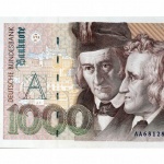 Мъж откри 25 000 евро в часовник, купен от битака