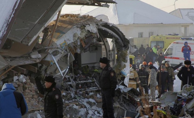 Състоянието на ранените при авиокатастрофата в Казахстан се стабилизира