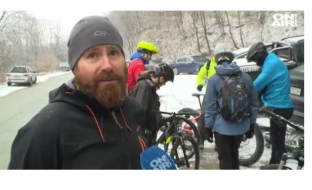 С колело през заснежените пътеки на Витоша