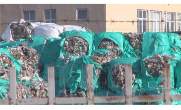 Разпитват служители на РИОСВ-Плевен, които определили депото с боклуци за законно