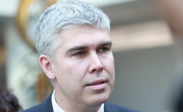 Служебният министър на енергетиката Владимир Малинов е на посещение в