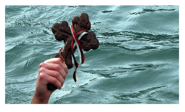 За първи път в Сандрово изпълняват ритуала със спасяване на Богоявленския кръст