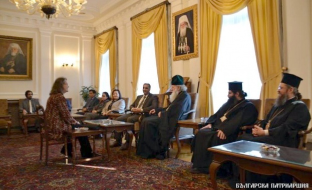 Патриарх Неофит се срещна с посланиците от арабските държави