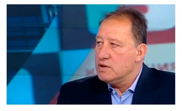 След близо 35 години ние сме отново на прага на