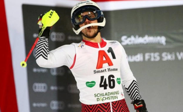 Алберт Попов не успя да се класира за втория манш