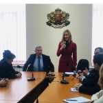 Министър Ангелкова: Туристическата информационна система качи приходите