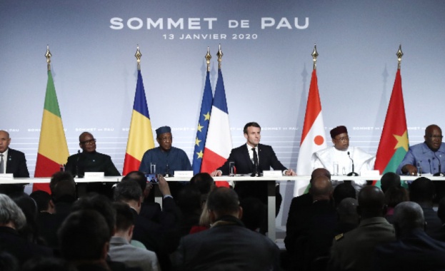 Франция и страните от Г5 Сахел ще засилят сътрудничеството си в борбата срещу тероризма