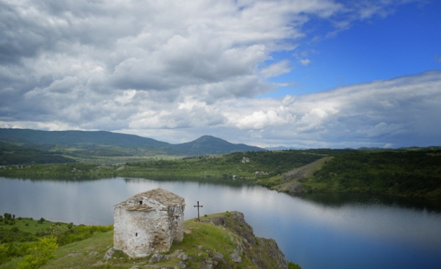 Столичанин на 22 г е намерен удавен в язовир Пчелина