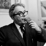 Много хора се познават