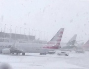 Снежни бури и силни ветрове отмениха около 4000 полета в САЩ 