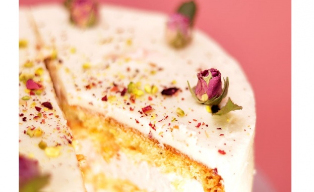 Родени на 11 февруари