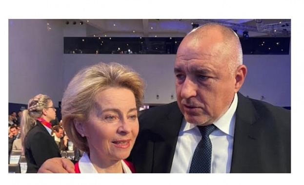 Министрите на отбраната и външните работи от ЕС днес ще