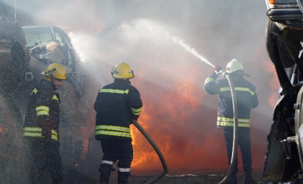Хасковската районна прокуратура образувала производство за пожара в автоморгата